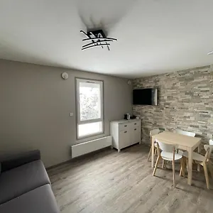 4 Personnes Aux Pieds Des Pistes Wifi Netflix Les Deux Alpes